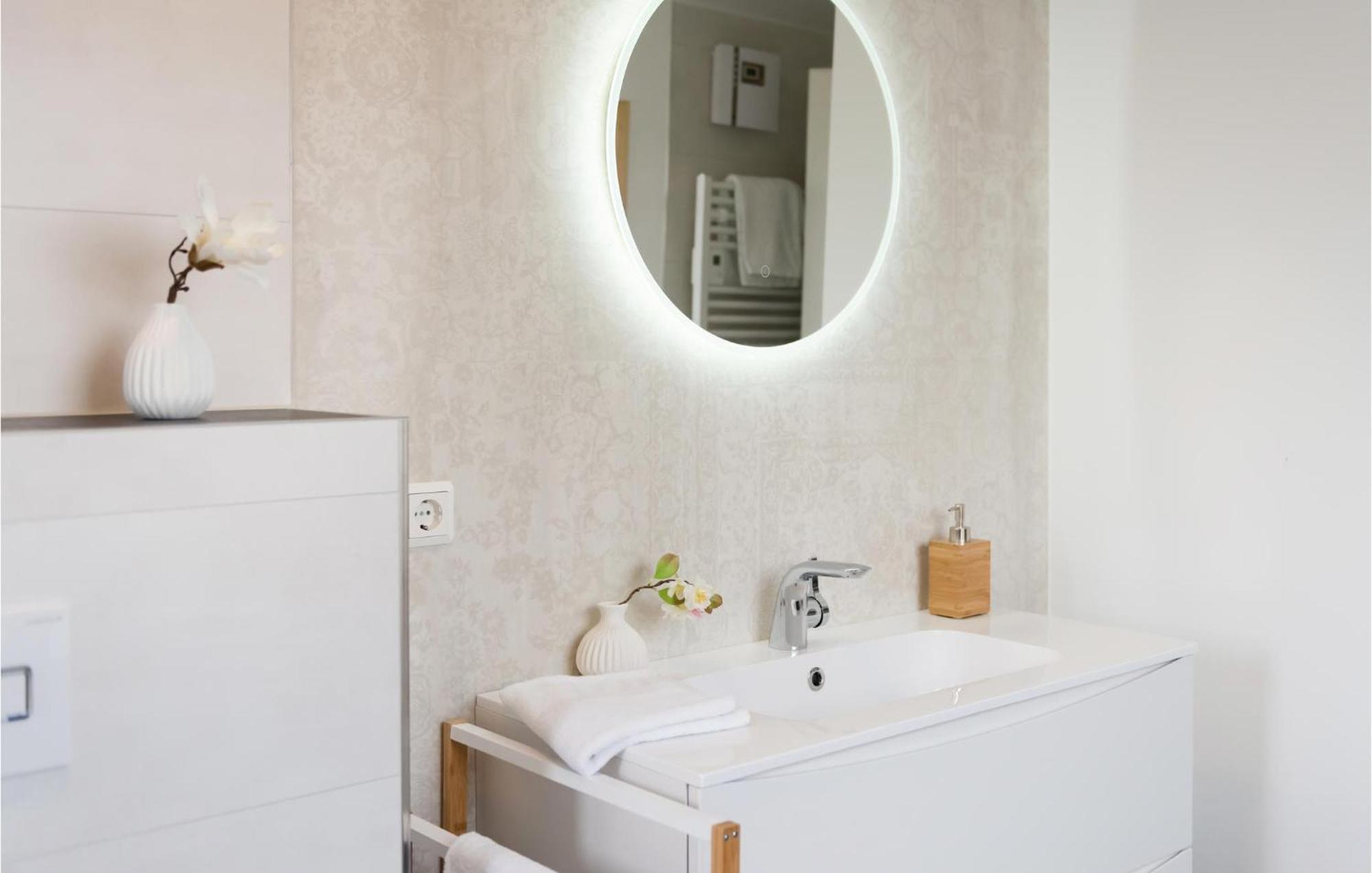 Amazing Apartment In Rechlin With Kitchen Экстерьер фото